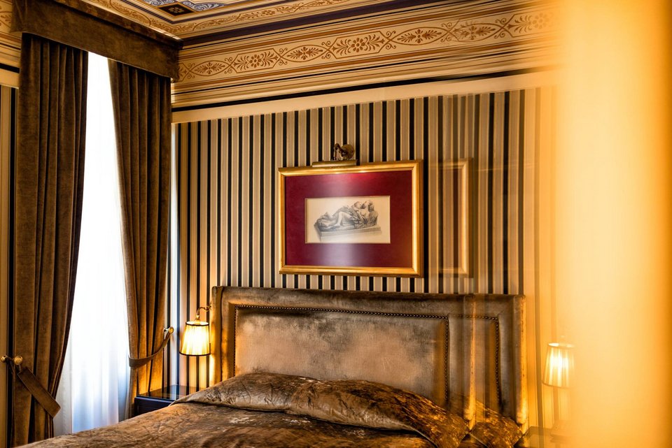 Η βρετανική Vogue εντόπισε ένα μικρό ξενοδοχείο διαμάντι στην Πάτρα -«Πρέπει οπωσδήποτε να πας», λέει [εικόνες] | iefimerida.gr 7