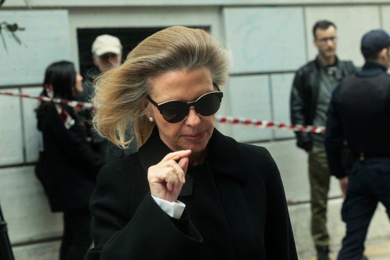 Ελίζα Βόζενμπεργκ.