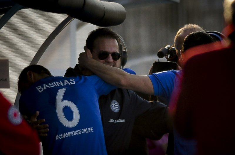 Νίκη και αποθέωση για τους Legends 2004 στα Ιωάννινα [εικόνες] | iefimerida.gr 2