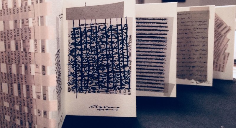 «Προσωπικές καταγραφές», 2010-2019, εγκατάσταση, 33 προθήκες: ημερολόγια, κείμενα, σχέδια, artist books, leporellos. Άτιτλο, 2014 