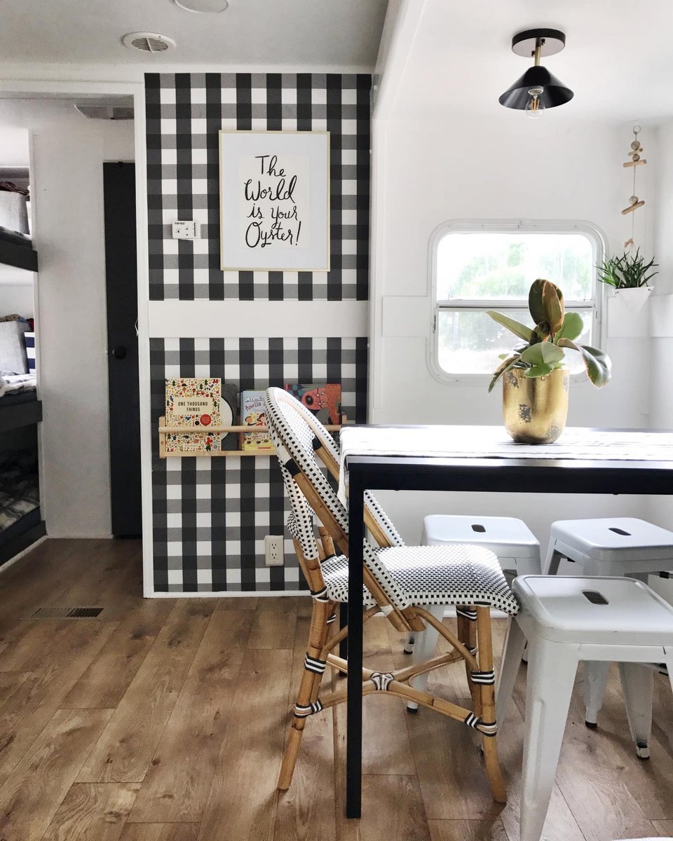 Το υπέροχο σπίτι των 16 τ.μ. στο οποίο ζει μια 5μελής οικογένεια -Βoho, πανέμορφο, τα χωράει όλα [εικόνες] | iefimerida.gr 9