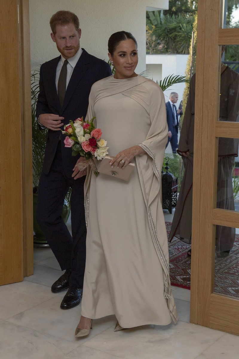 Η Μέγκαν Μαρκλ ζει το όνειρο -Με χολιγουντιανό, ασύγκριτο φόρεμα Dior [εικόνες] | iefimerida.gr 8