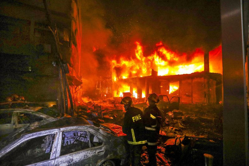 Τραγωδία στο Μπαγκλαντές: Πάνω από 70 οι νεκροί από πυρκαγιά σε κτίρια [εικόνες & βίντεο] | iefimerida.gr 4