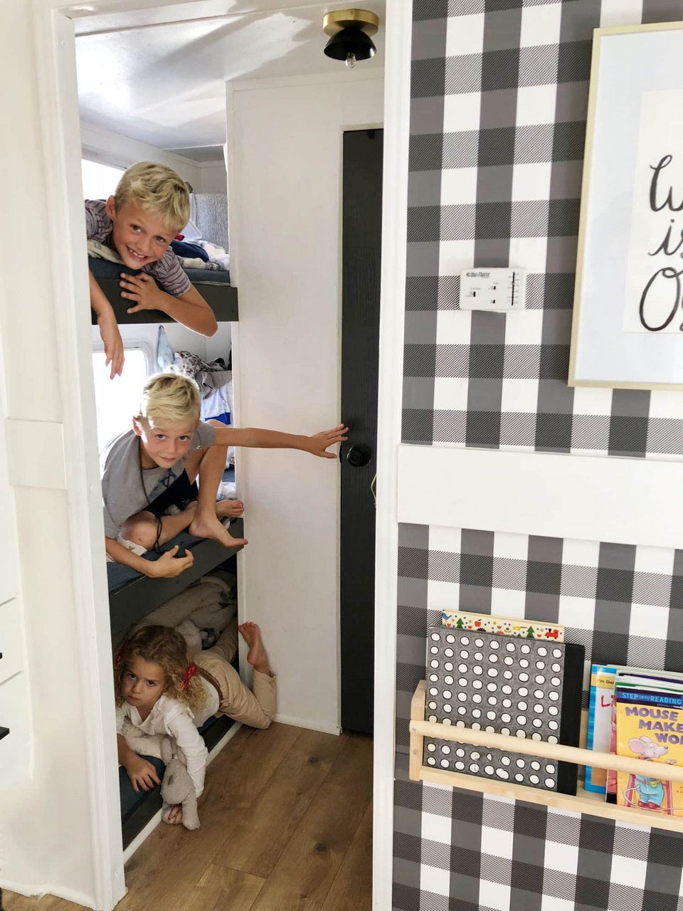 Το υπέροχο σπίτι των 16 τ.μ. στο οποίο ζει μια 5μελής οικογένεια -Βoho, πανέμορφο, τα χωράει όλα [εικόνες] | iefimerida.gr 8