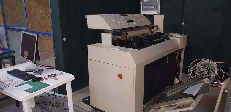 Ένα εργαστήριο παραχάραξης χαρτονομισμάτων έκρυβε η αποθήκη που είχαν νοικιάσει μέλη σπείρας στη Θεσσαλονίκη