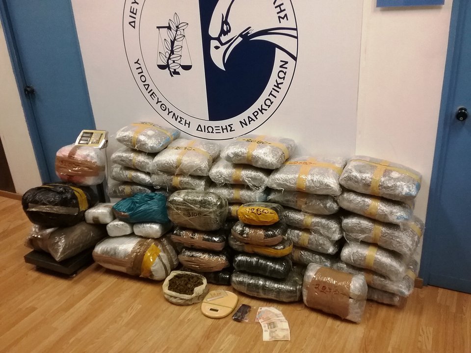 Συνελήφθη 53χρονος για διακίνηση ναρκωτικών -Κατασχέθηκαν 105 κιλά κάνναβης | iefimerida.gr 0