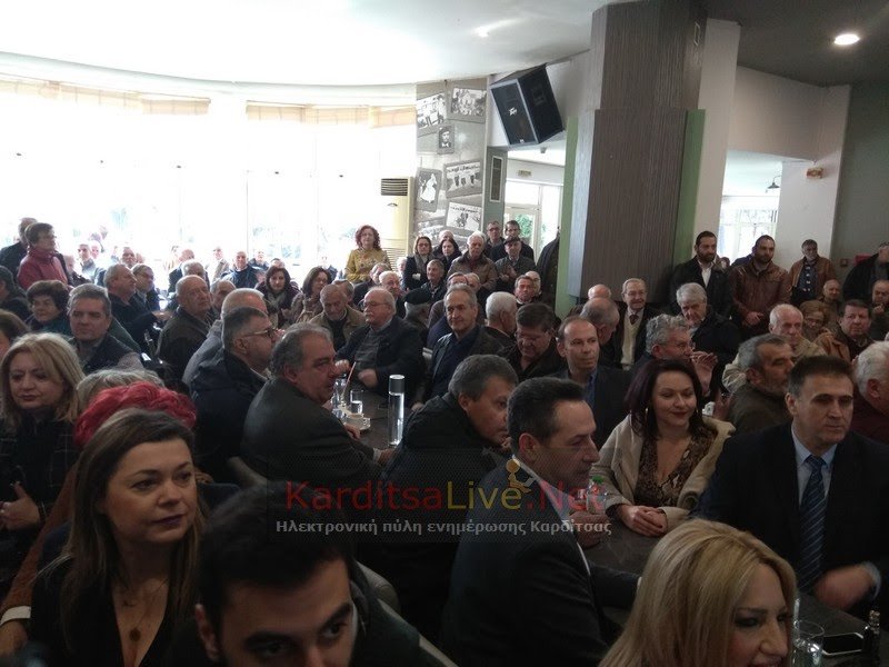 Αναπτερώνονται οι ελπίδες της Φώφης -Πλήθος κόσμου σε Βόλο και Καρδίτσα [εικόνες] | iefimerida.gr 5