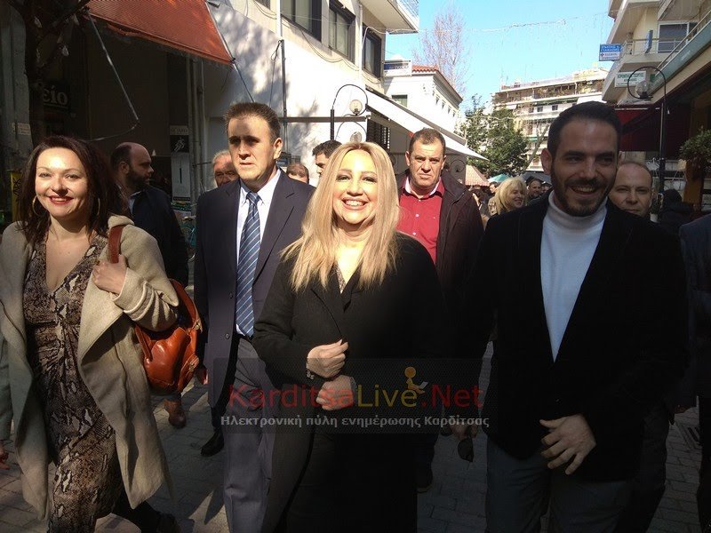 Αναπτερώνονται οι ελπίδες της Φώφης -Πλήθος κόσμου σε Βόλο και Καρδίτσα [εικόνες] | iefimerida.gr 3