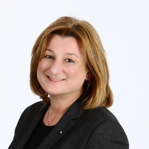 Αυτοί είναι οι 15 νέοι υποψήφιοι ευρωβουλευτές της ΝΔ -Ποιοι είναι, τα βιογραφικά τους [εικόνες] | iefimerida.gr 1