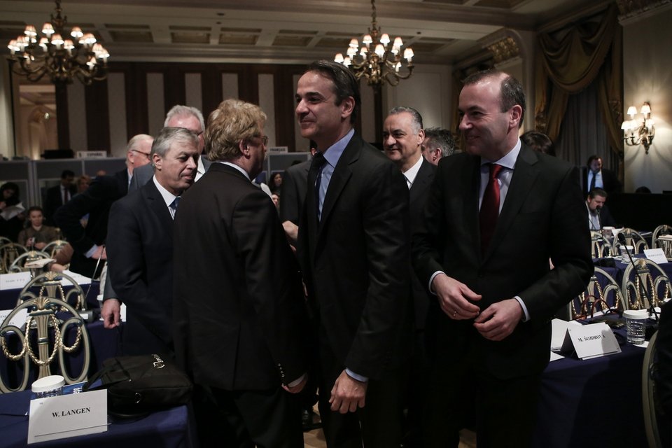 Μ. Βέμπερ: Χρειαζόμαστε μια νέα κυβέρνηση στην Ελλάδα | iefimerida.gr 0