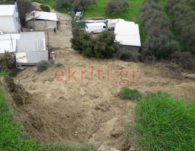 Μεγάλη κατολίσθηση έγινε στην οδό Ηρωνος