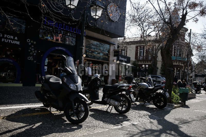 Εικόνες ντροπής στην Κηφισιά