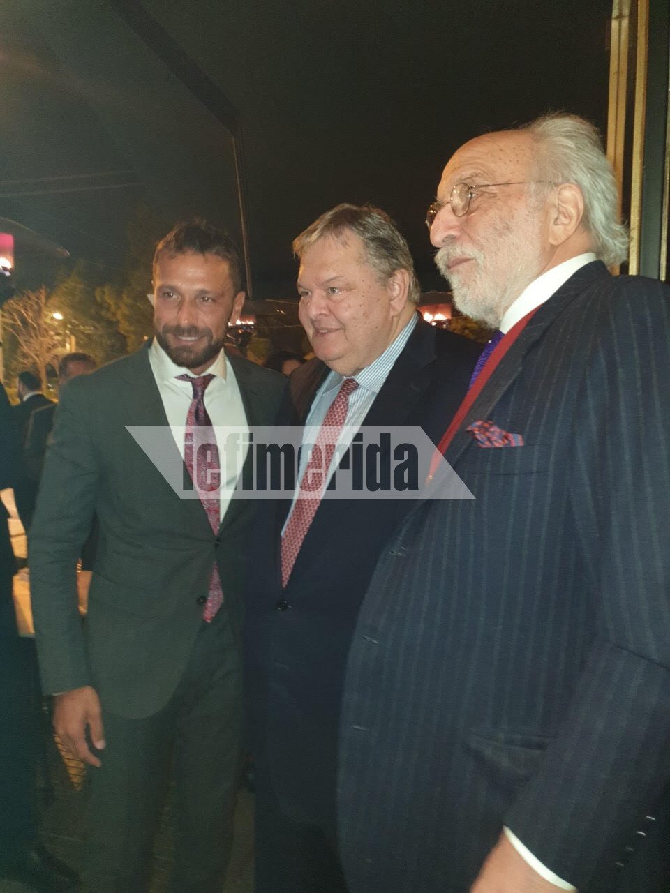 Σαμαράς, Βενιζέλος, δικηγόροι και... πρίγκιπες στο πάρτι Λυκουρέζου-Μαρακάκη για τη συνεργασία τους [εικόνες] | iefimerida.gr 2