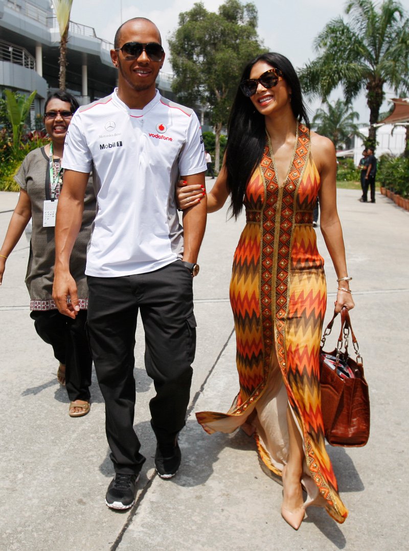  Στόχος χακερς ο Λιούις Χάμιλτον- Στη φόρα βίντεο από τις προσωπικές στιγμές με την πρώην του [εικόνες] | iefimerida.gr 2