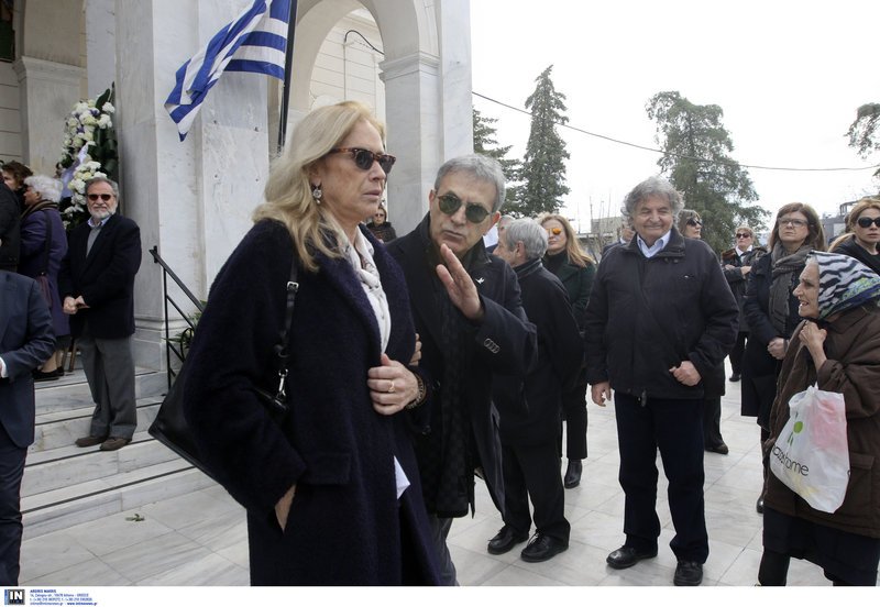 Ο Γιώργος Νταλάρας με τη σύζυγό του Άννα