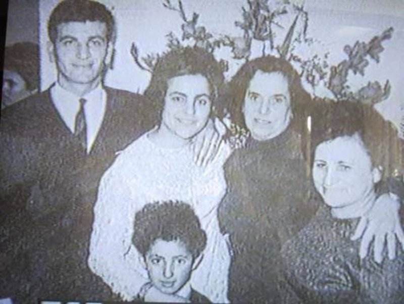 H οικογένεια Σεχίδη