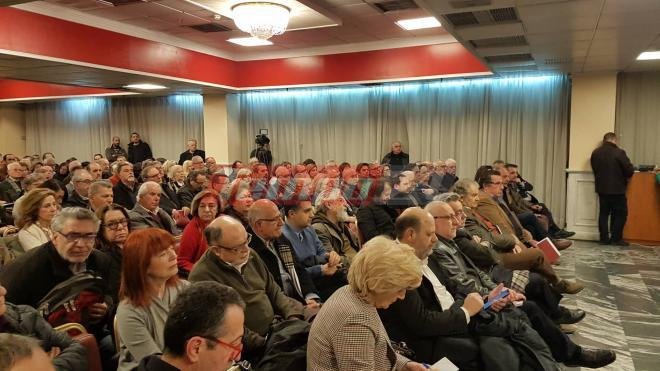 Ο κόσμος στην εκδήλωση της ΠΡωτοβουλίας Πολιτών Πάτρας