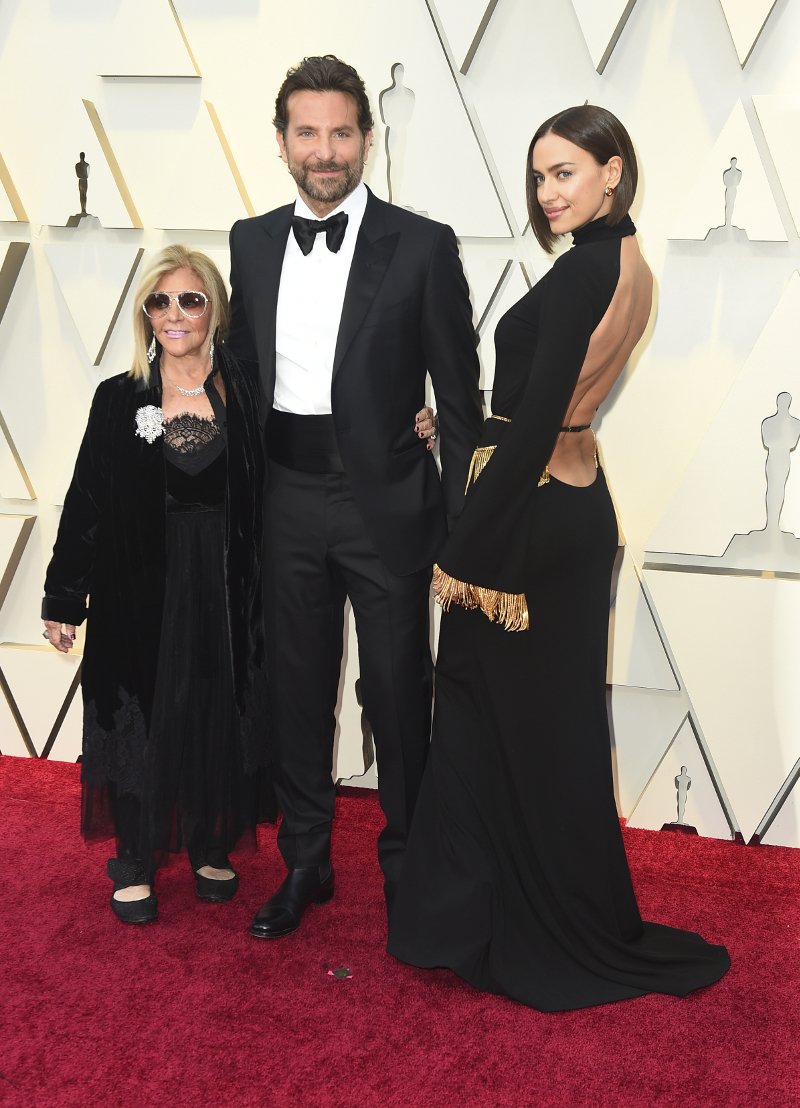 Oσκαρ 2019: Σαρλίζ Θερόν, Ιρίνα Σάικ, JLo -Θανάσιμα σέξι στο κόκκινο χαλί [εικόνες] | iefimerida.gr 2