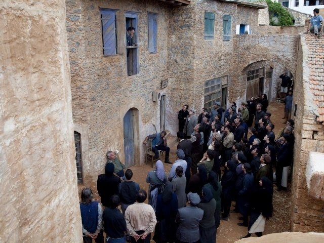 «Το Νησί»: Πώς είναι και τι κάνουν σήμερα τα παιδιά που πρωταγωνίστησαν στη σειρά [εικόνες] | iefimerida.gr 0