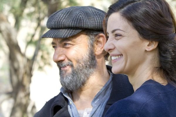 «Το Νησί»: Πώς είναι και τι κάνουν σήμερα τα παιδιά που πρωταγωνίστησαν στη σειρά [εικόνες] | iefimerida.gr 1