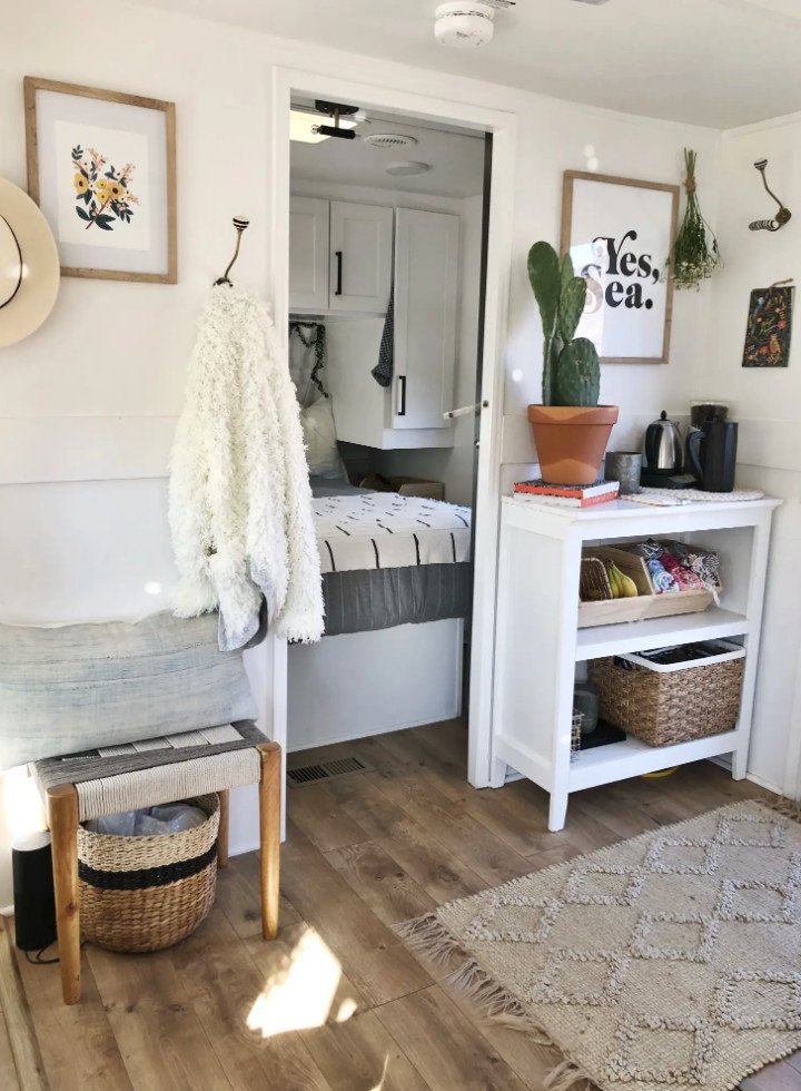 Το υπέροχο σπίτι των 16 τ.μ. στο οποίο ζει μια 5μελής οικογένεια -Βoho, πανέμορφο, τα χωράει όλα [εικόνες] | iefimerida.gr 4