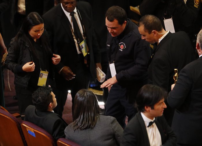 Οσκαρ 2019: Ο Ράμι Μάλεκ από τη χαρά του παραπάτησε και έπεσε από τη σκάλα! [εικόνες] | iefimerida.gr 0