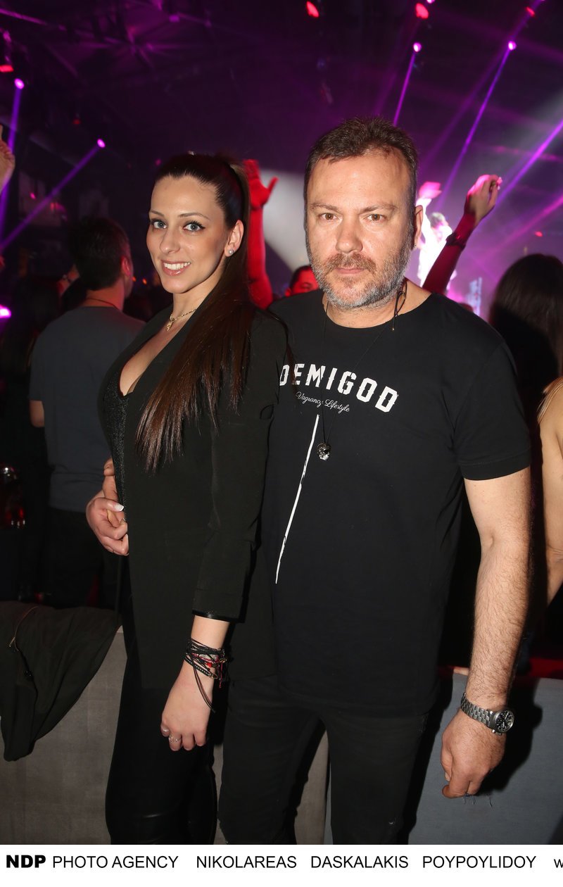 Τα κορίτσια του My Style Rocks πήγαν στον Ρουβά και μας δείχνουν τι να φοράμε στα μπουζούκια [εικόνες] | iefimerida.gr 6