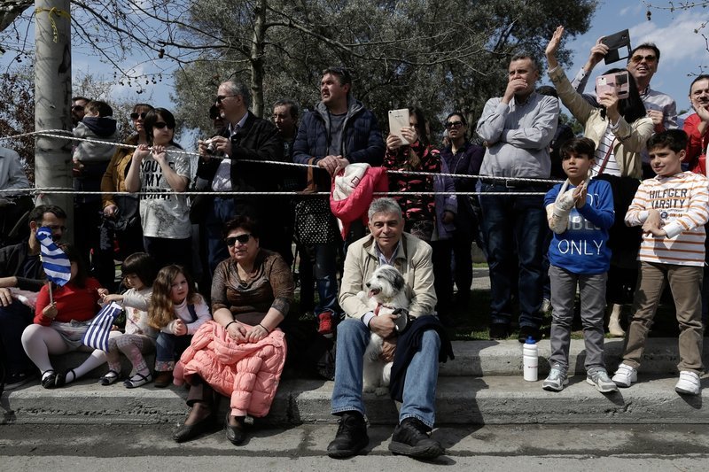 Στιγμιότυπο από παρέλαση για την 25η Μαρτίου / Φωτογραφία: SOOC
