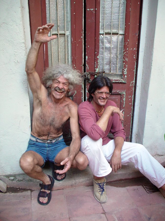 Νίκος Τζονιχάκης: Eφυγε με τραγικό τρόπο ο γιος του «Μπάμπη του Φλου» [εικόνες]  | iefimerida.gr 1