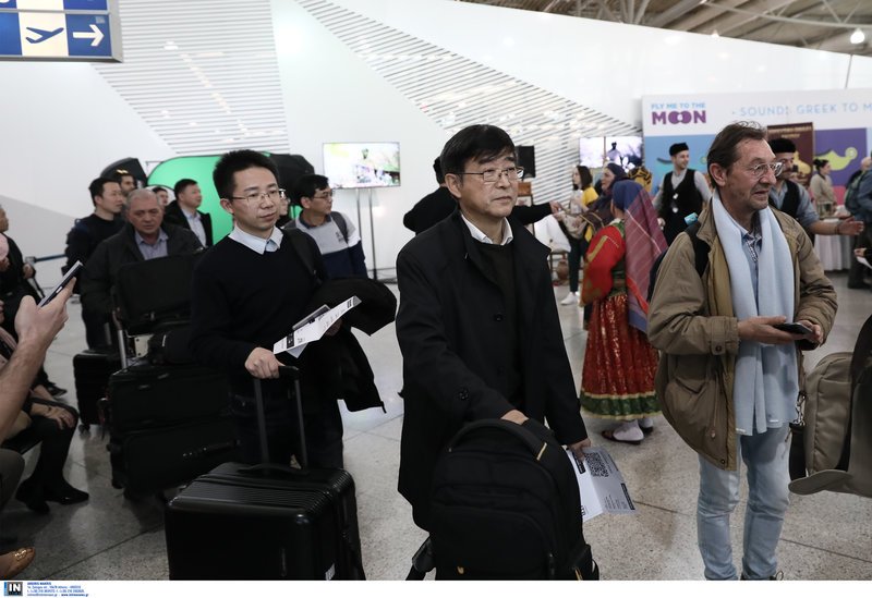 Γέμισε Γέρους και Κορέλες το Ελ. Βενιζέλος -Σκυριανά έθιμα στον διεθνή αερολιμένα [εικόνες] | iefimerida.gr 6