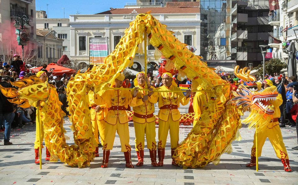 Απόκριες 2019: Εντυπωσιακό και φέτος το Πατρινό Καρναβάλι -Μοναδικά άρματα και 40.000 καρναβαλιστές [εικόνες] | iefimerida.gr 1