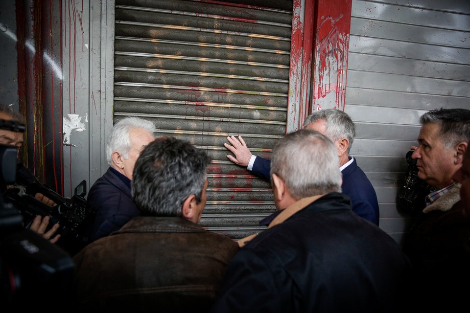 Επιχείρησε «ντου» στο Υπουργείο Εργασίας η ΠΟΕΔΗΝ -Αλλά, πήγε σε λάθος υπουργείο [εικόνες & βίντεο] | iefimerida.gr 1