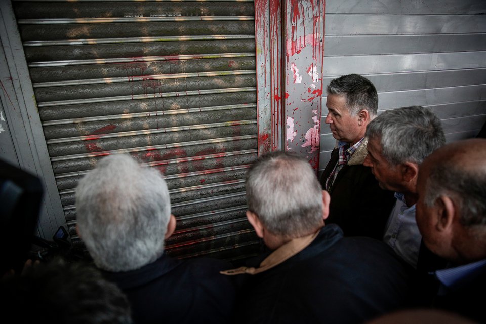 Επιχείρησε «ντου» στο Υπουργείο Εργασίας η ΠΟΕΔΗΝ -Αλλά, πήγε σε λάθος υπουργείο [εικόνες & βίντεο] | iefimerida.gr 3