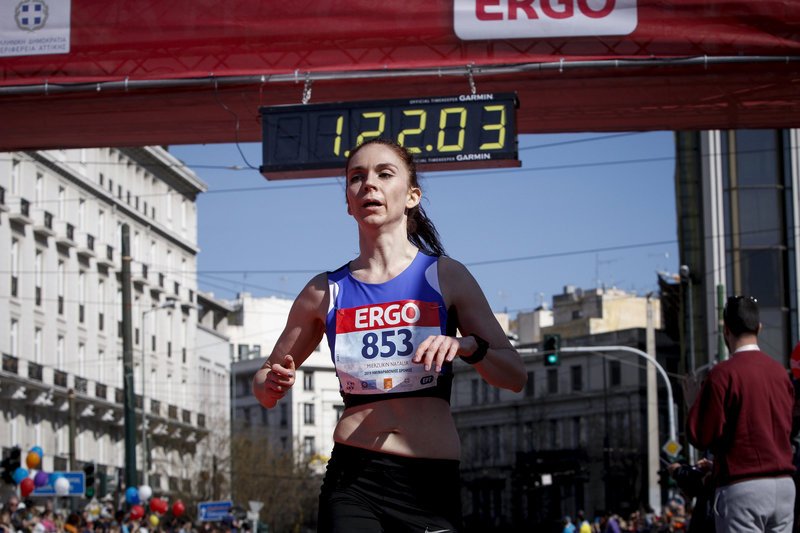 Οι δρομείς «κατέλαβαν» το κέντρο της Αθήνας -Ανθρωποι κάθε ηλικίας στον Ημιμαραθώνιο [εικόνες & βίντεο] | iefimerida.gr 3