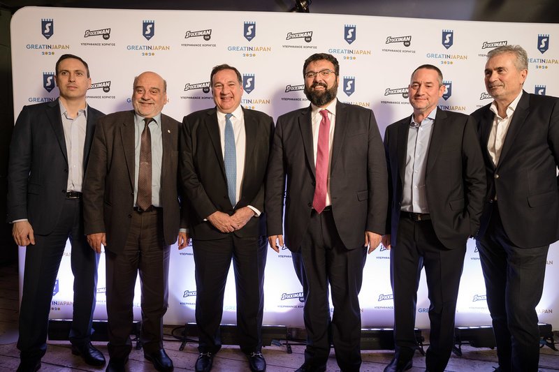 Από αριστερά προς τα δεξιά: Γιώργος Δασκαλάκης_ Συνιδρυτής και CEO Stoiximan_ Μανώλης Κολυμπάδης_ Γενικός Γραμματέας Ελληνικής Ολυμπιακής Επιτροπής_ Σπύρος Καπράλος_ Πρόεδρος Ελληνικής Ολυμπιακής Επιτροπής_ Γιώργος Βασιλειάδης_ Υφυπουργός Αθλητισμού_ Δημήτρης Μάρης_Πρόεδρος 24Media και μέτοχος της Stoiximan_ Ιωάννης Σπανουδάκης_ Partner Stoiximan