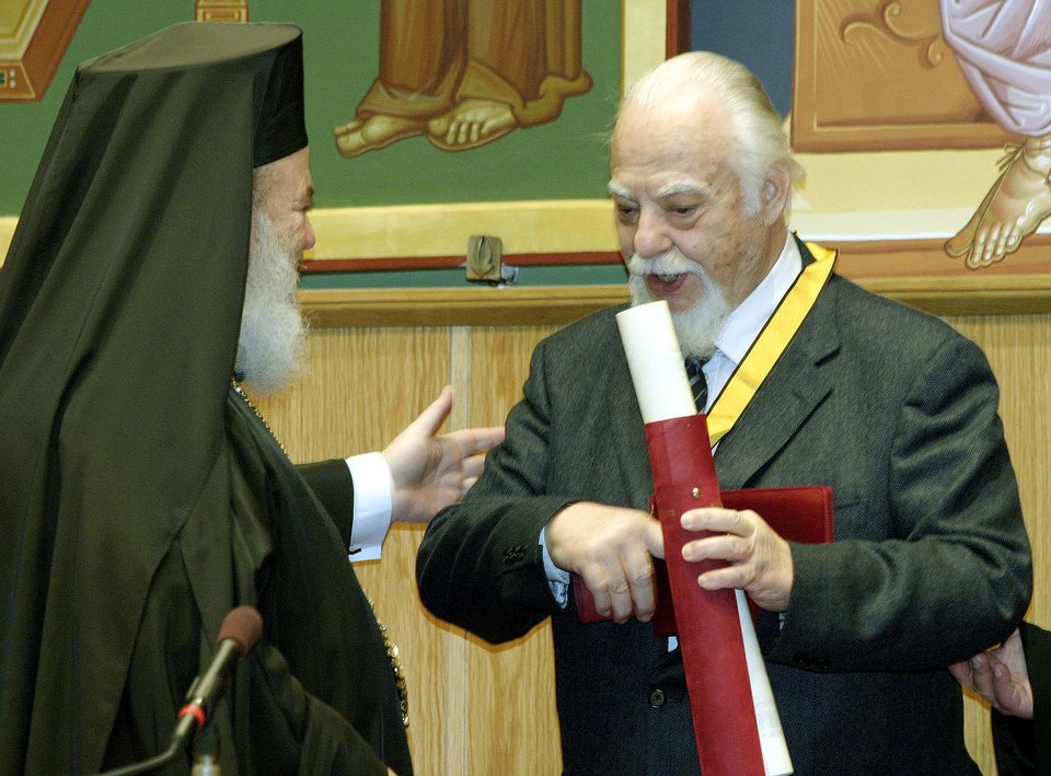 Βράβευση από την Εκκλησία της Ελλάδος με το Παράσημο του Απόστολου Παύλου (Φωτο: Eurokinissi)
