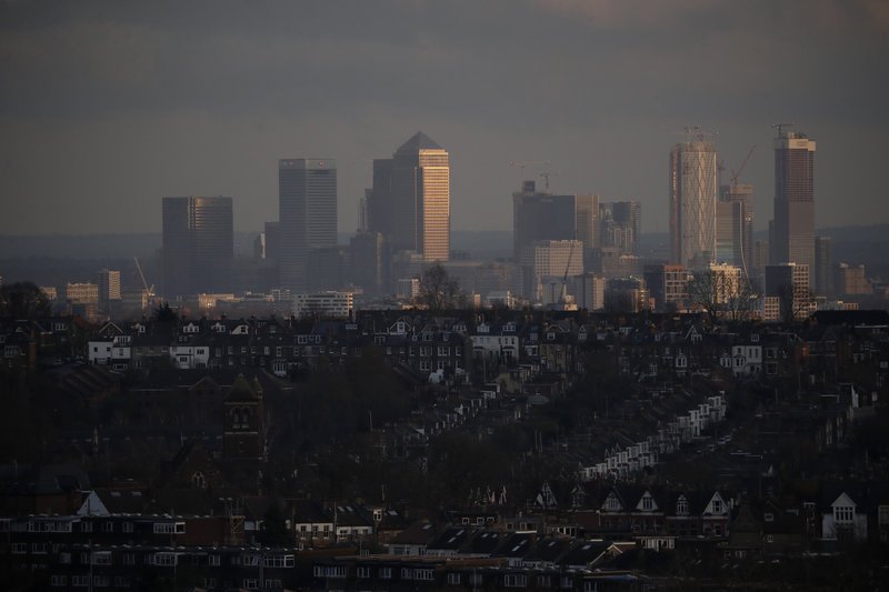 Άποψη του Canary Wharf, οικονομικού κέντρου του Λονδίνου (Φωτογραφία: ΑΡ)