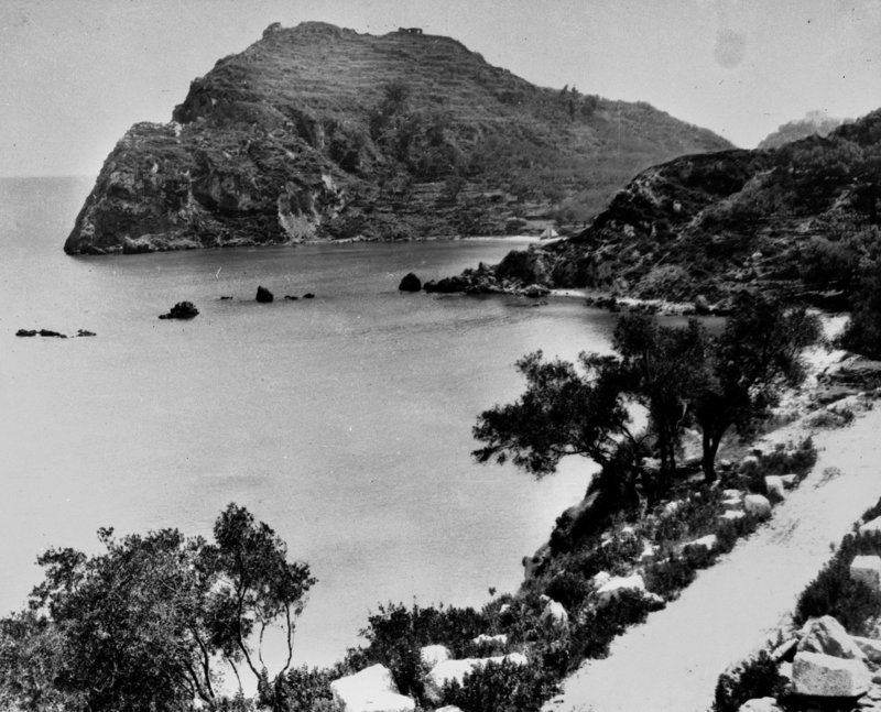 Τοπίο στην Κέρκυρα τη δεκαετία του 1930, όταν ζούσαν οι Ντάρελ στο νησί (Φωτογραφία αρχείου: ΑΡ)
