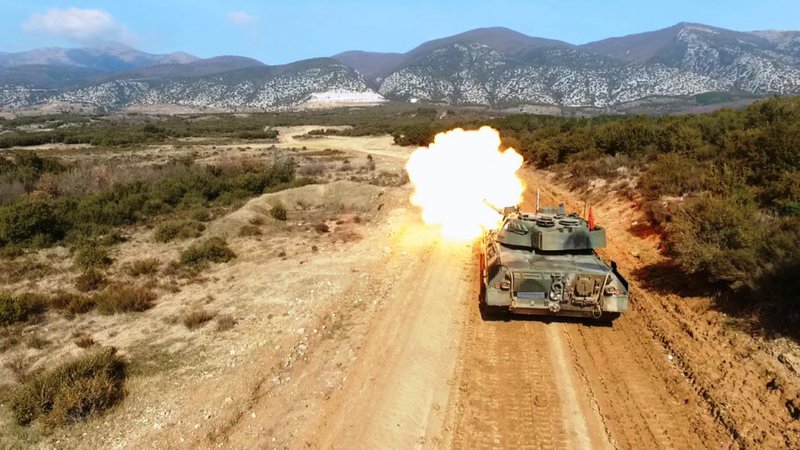 Η ώρα των βολών έφτασε