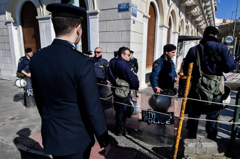 Σχοινιά έξω από τη Μεγάλη Βρετάννια