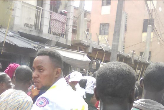 Κατέρρευσε σχολείο στη Νιγηρία - Toυλάχιστον οκτώ νεκροί μαθητές [εικόνες & βίντεο]  | iefimerida.gr 2