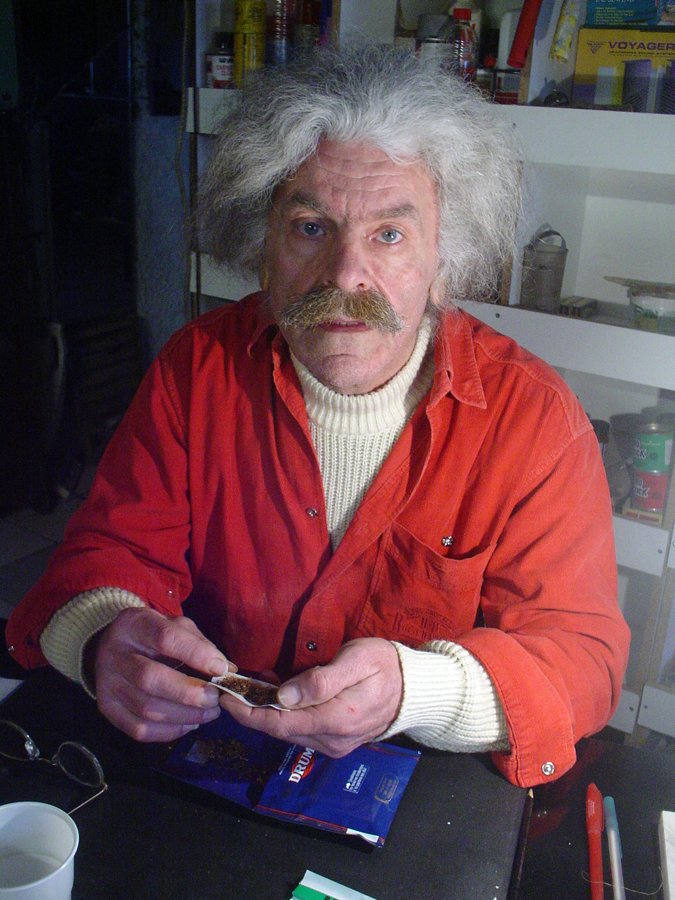 Νίκος Τζονιχάκης: Eφυγε με τραγικό τρόπο ο γιος του «Μπάμπη του Φλου» [εικόνες]  | iefimerida.gr 5