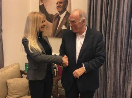 Από τη συνάντηση του προέδρου της Ένωσης Κεντρώων Β. Λεβέντη με την κ. Μ. Σταυρινούδη