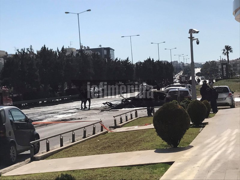 Εκρηξη σε πάρκινγκ στη Βουλιαγμένης -Κάηκαν ΙΧ, ένας τραυματίας | iefimerida.gr 5