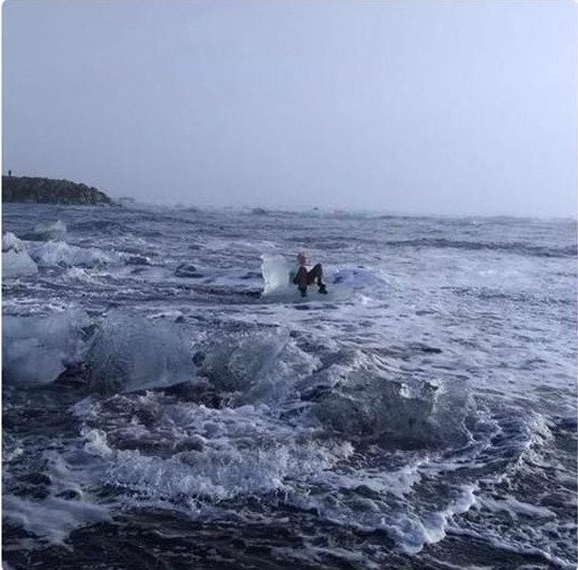 Μάλιστα, απομακρύνθηκε τόσο πολύ που έπρεπε να επέμβουν ειδικοί για να την βγάλουν