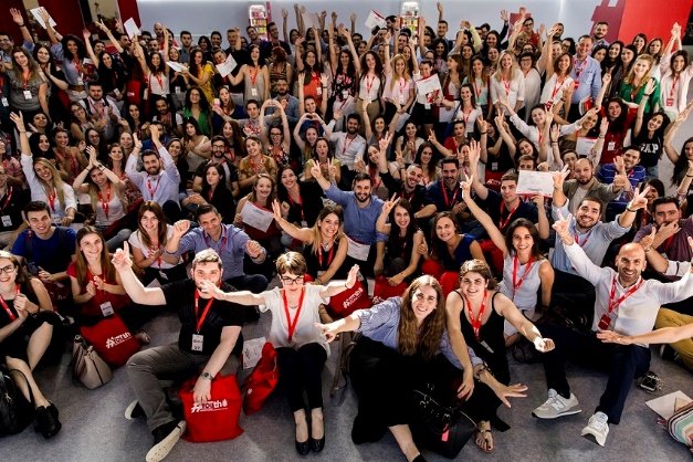 Η Coca-Cola Τρία Εψιλον στις Ημέρες Καριέρας Θεσσαλονίκης [εικόνες & βίντεο] | iefimerida.gr 5