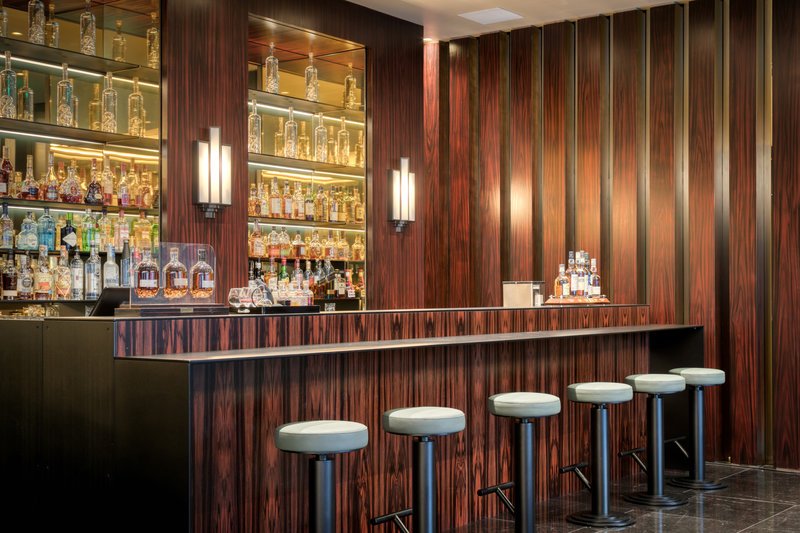 Το Divani Caravel ανακαινίστηκε πλήρως: Τα ανανεωμένα δωμάτια και το talk of the town Ju-Ju bar-restaurant [εικόνες] | iefimerida.gr 7