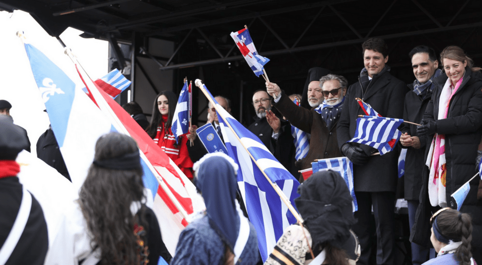 Παρέλαση μαζί με τους Ελληνες ομογενείς του Μόντρεαλ έκανε για την 25η Μαρτίου, ο Πρωθυπουργός του Καναδά, Τζάστιν Τριντό.