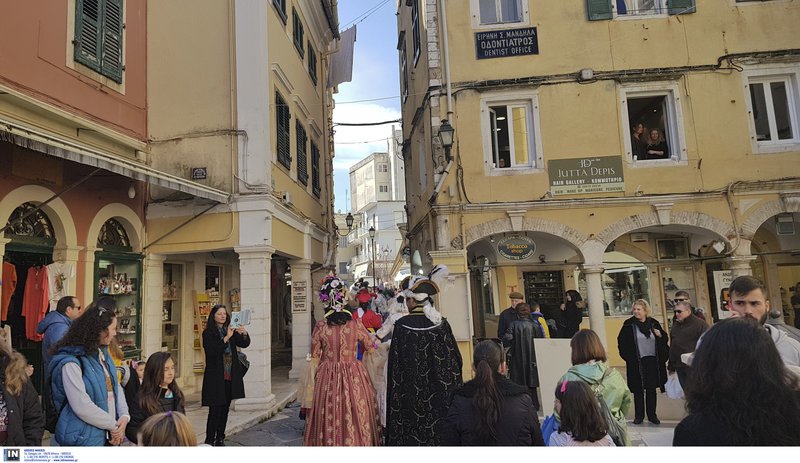 Καθαρά Δευτέρα 2019: Κι όμως γίνεται και στην Ελλάδα καρναβάλι αλά Βενετία και είναι μαγικό! [εικόνες] | iefimerida.gr 5