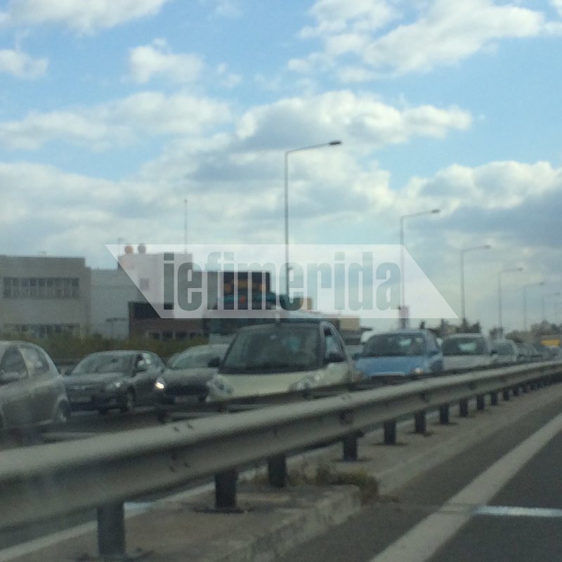 Κυκλοφοριακό έμφραγμα στον Κηφισό -Σημειωτόν η κίνηση των ΙΧ [εικόνες] | iefimerida.gr 6